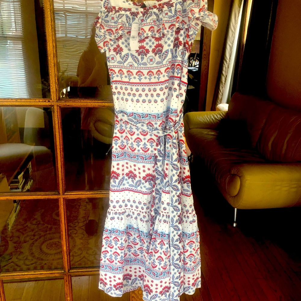 Ann Taylor fully lined summer dress with tier bottom machine washable